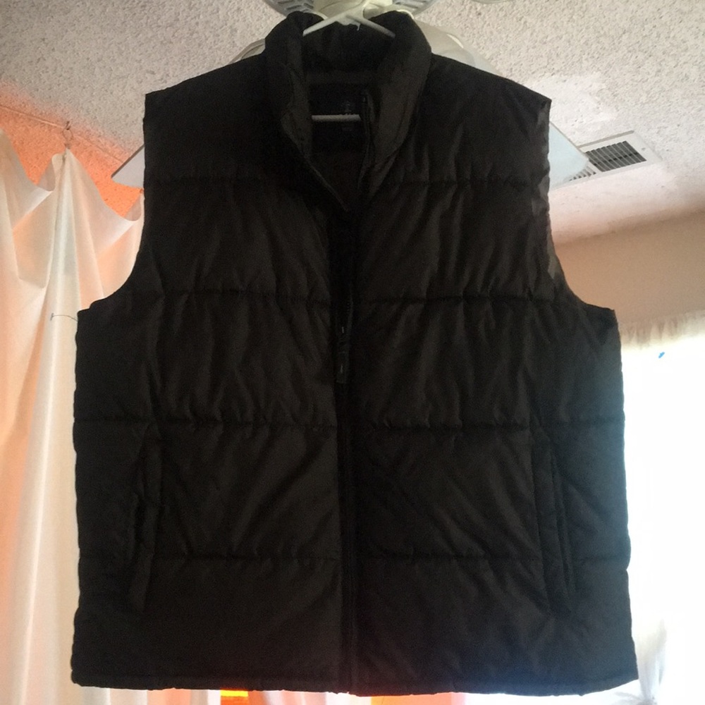 Men’s or Women’s Old Navy Zipper Sleeveless Jacket
